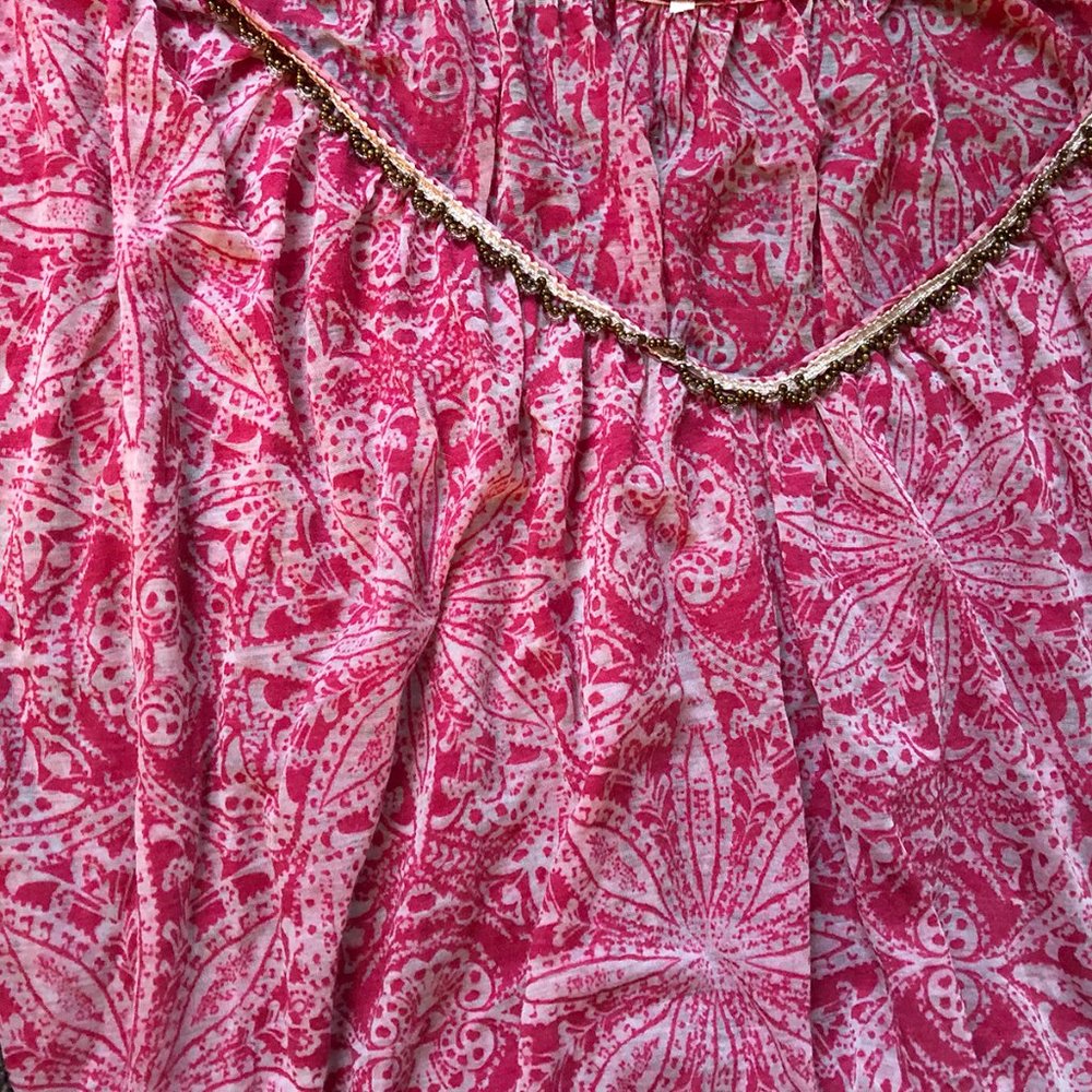 Free People SAFFRON FIELDS EMBELLISHED TEE CHERRY COMBO - Picture 9 of 14